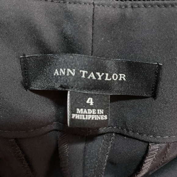 Ann Taylor - Black Cotton Dress Pants - size 4 - Picture 2 of 5